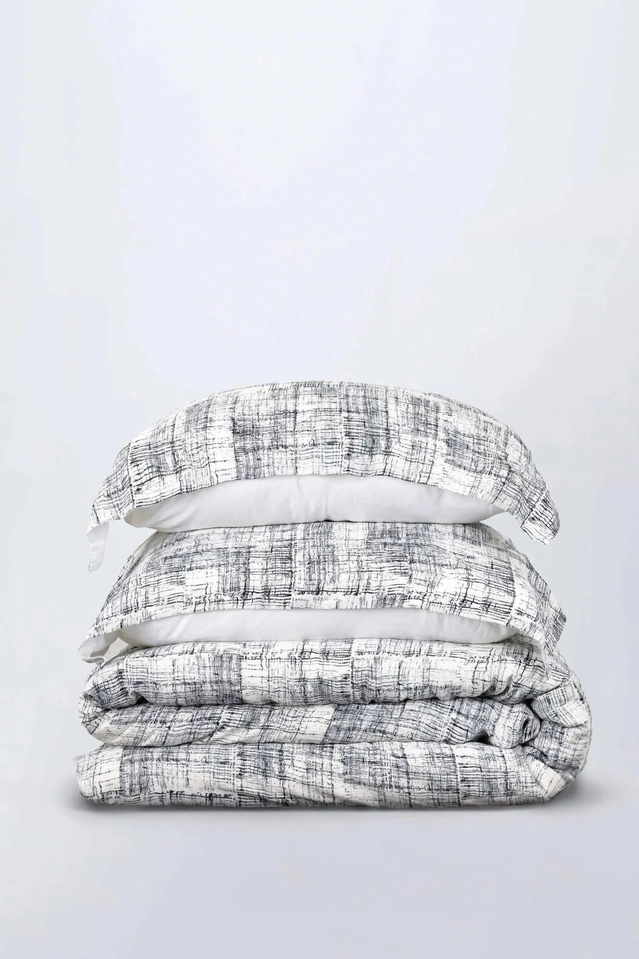 Abstract Line Drawing Print Duvet Set
