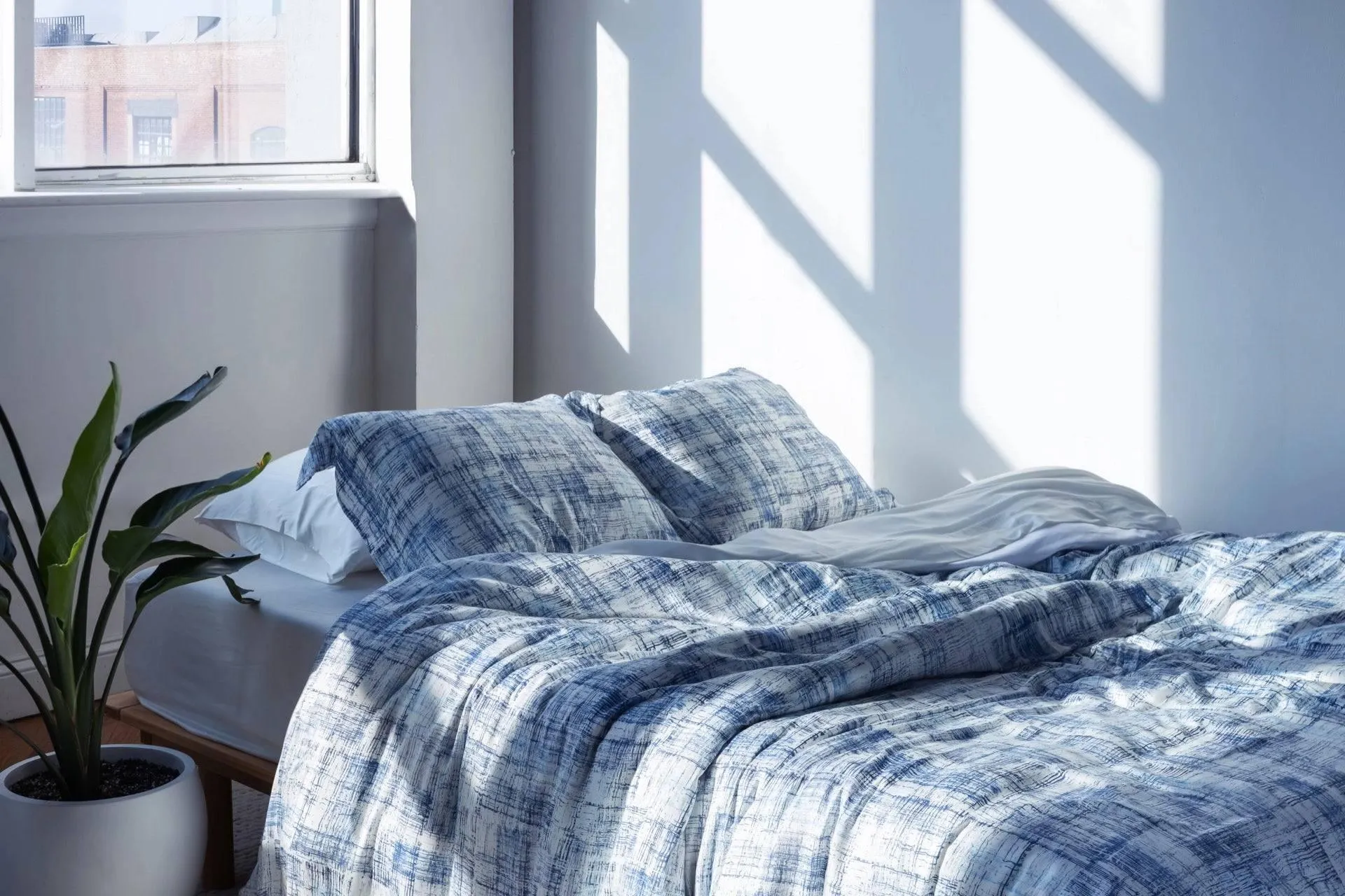Abstract Line Drawing Print Duvet Set