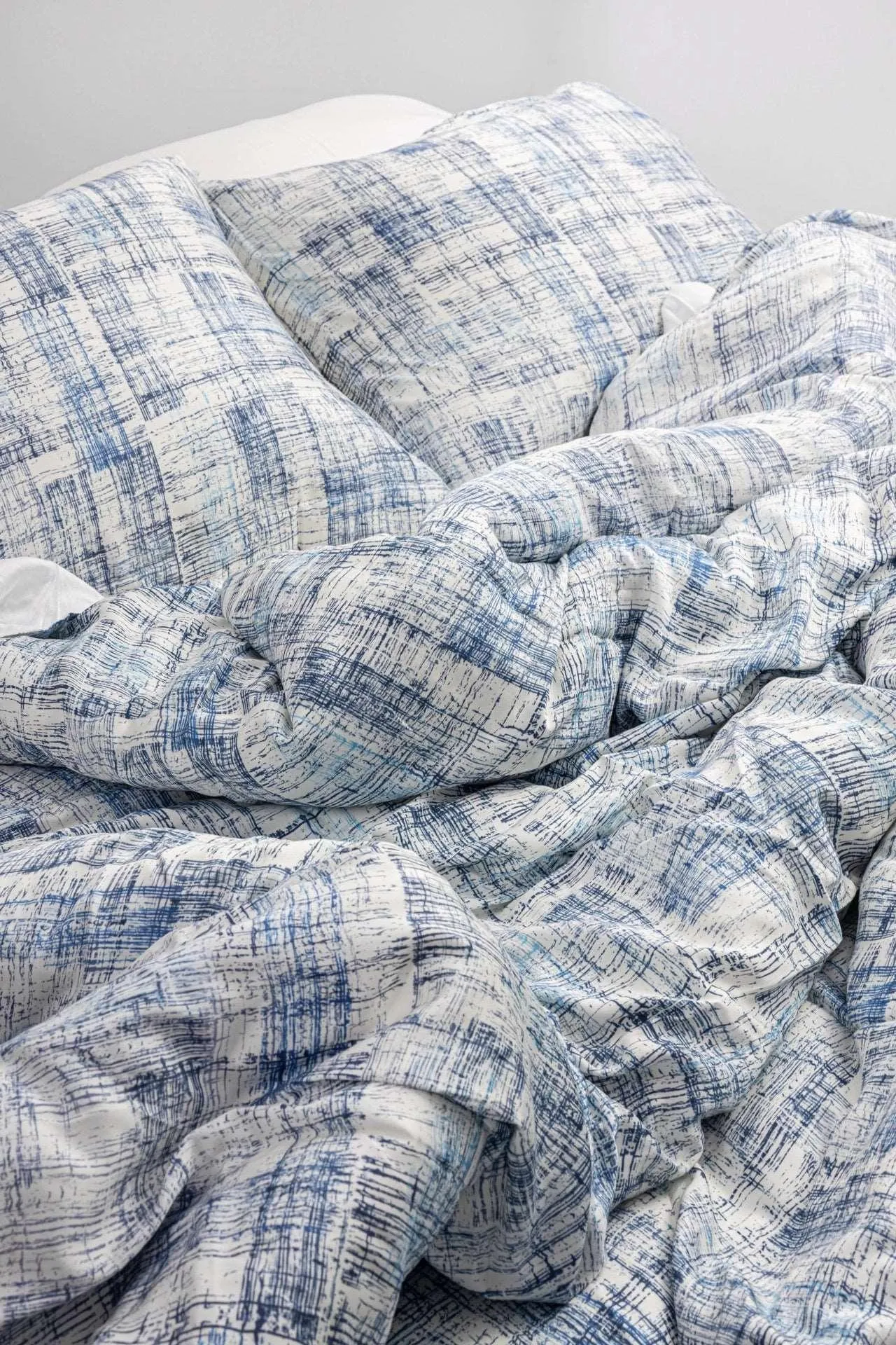 Abstract Line Drawing Print Duvet Set