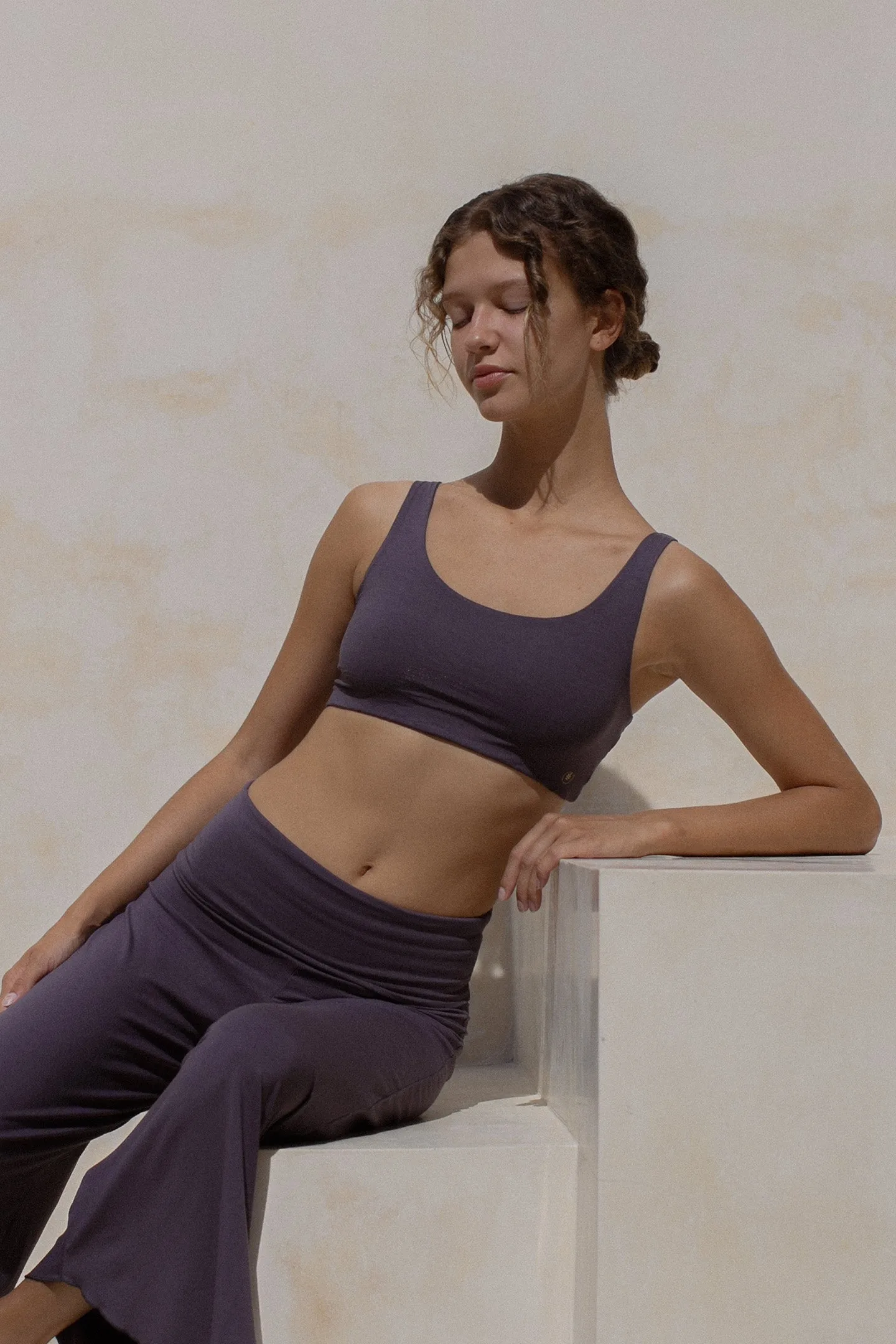 Boxy Crop Charcoal
