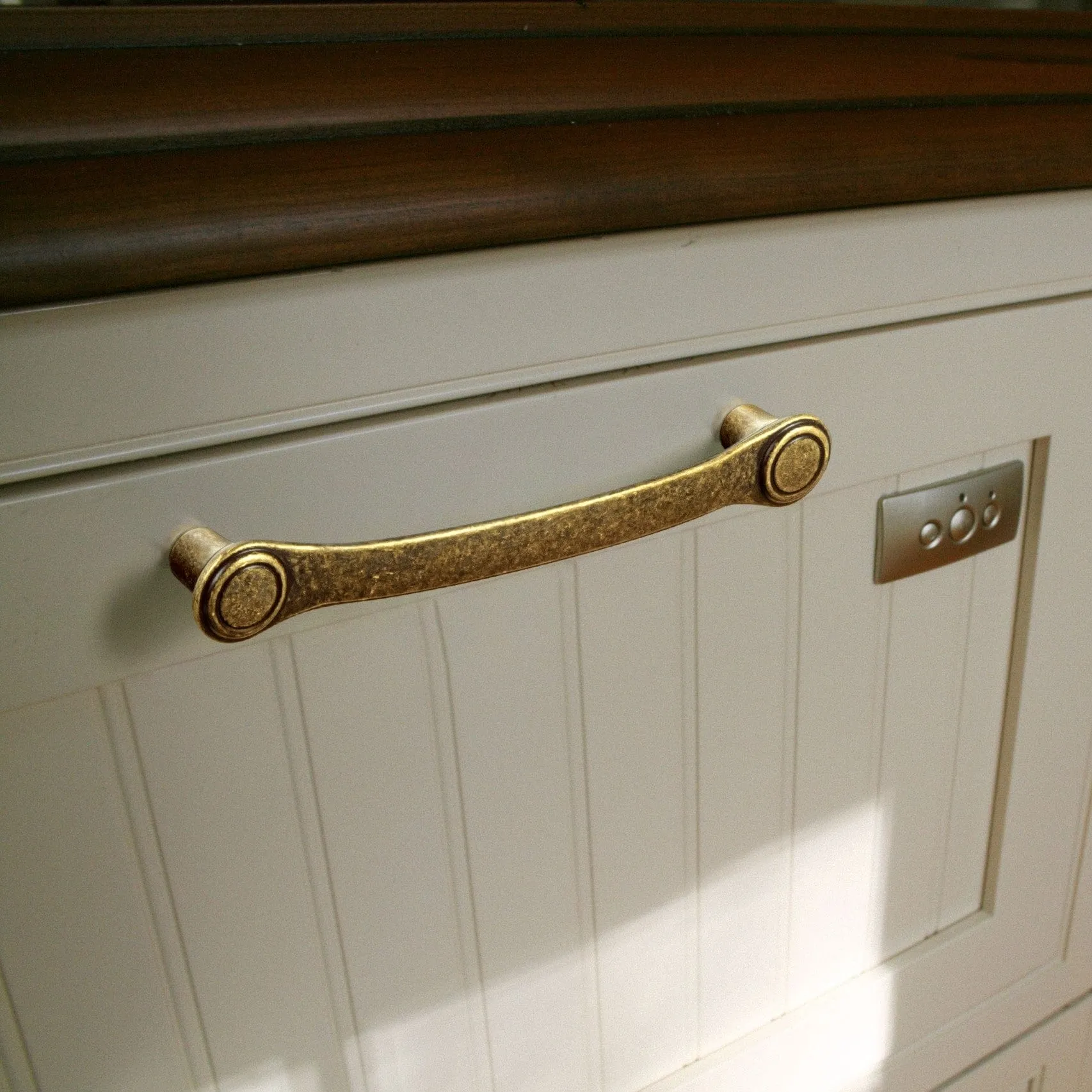 Casual Luxury Solid Zinc Cabinet Handles for Drawer, Cupboard, Wardrobe