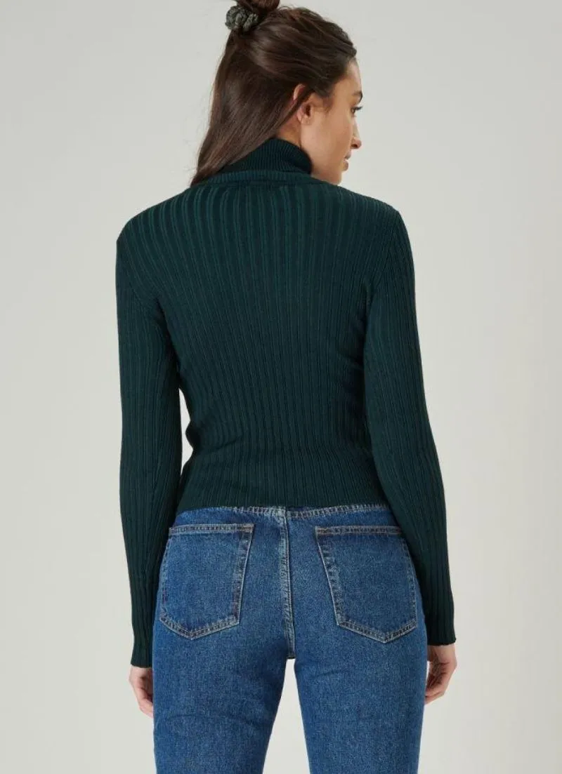 Longsleeve Turtleneck Sweater