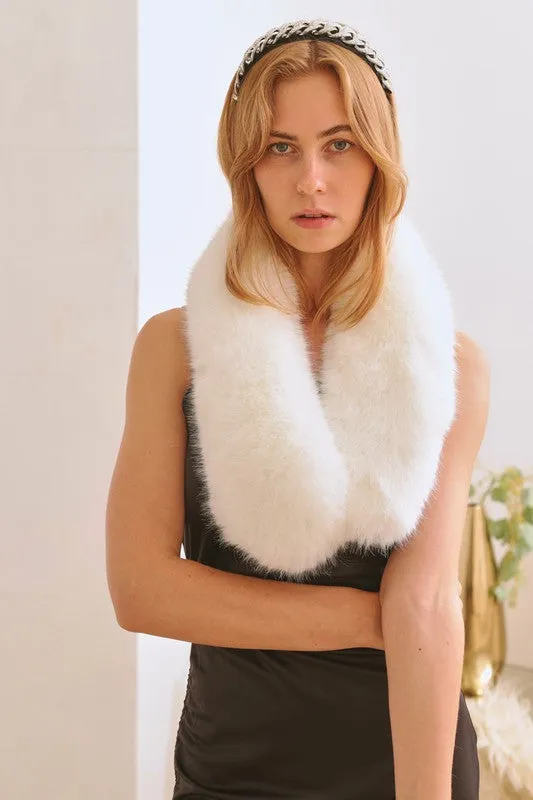 Plush Vegan Faux Fur Retro Collar Scarf Luxury Fashion Statement Accessory