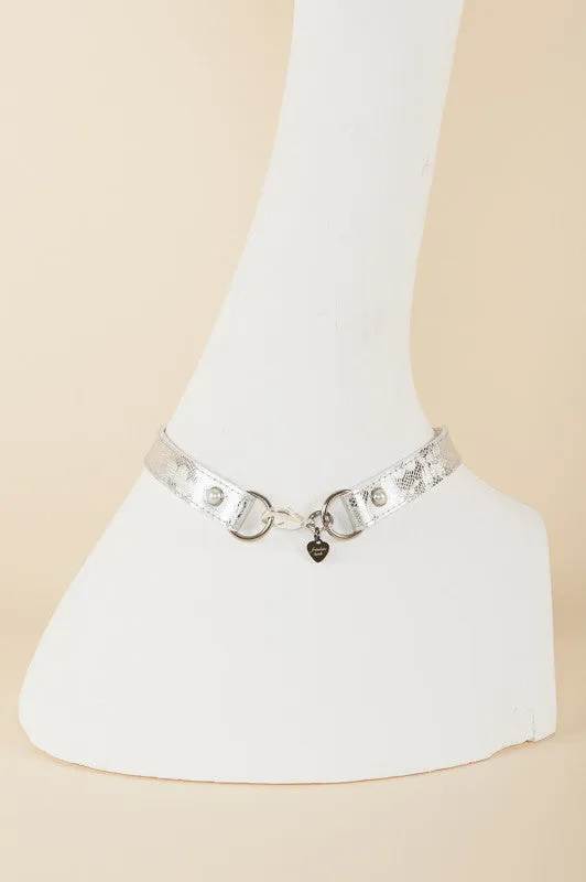 Silver Lace Collar