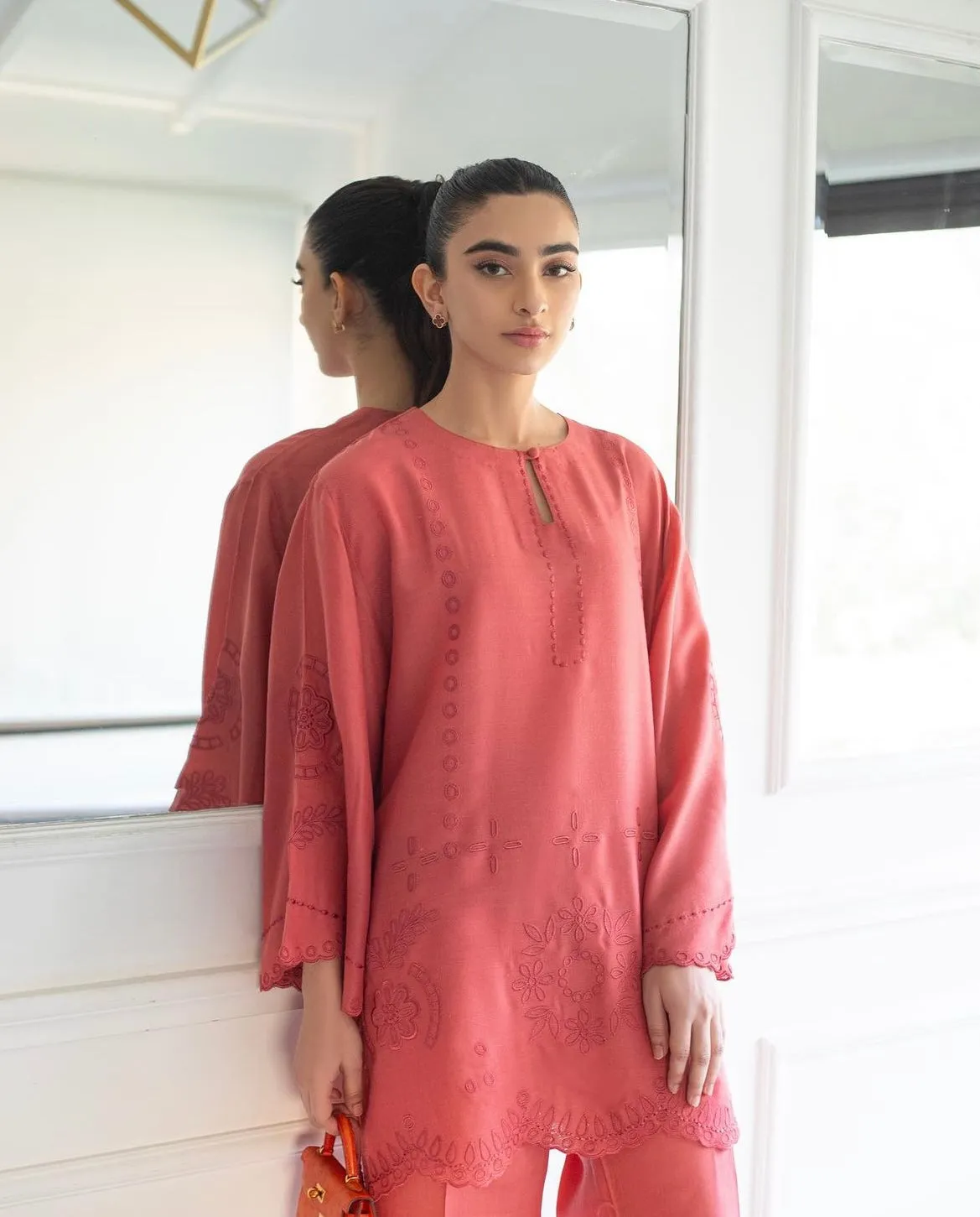 Winter Formals 24 - Hibiscus