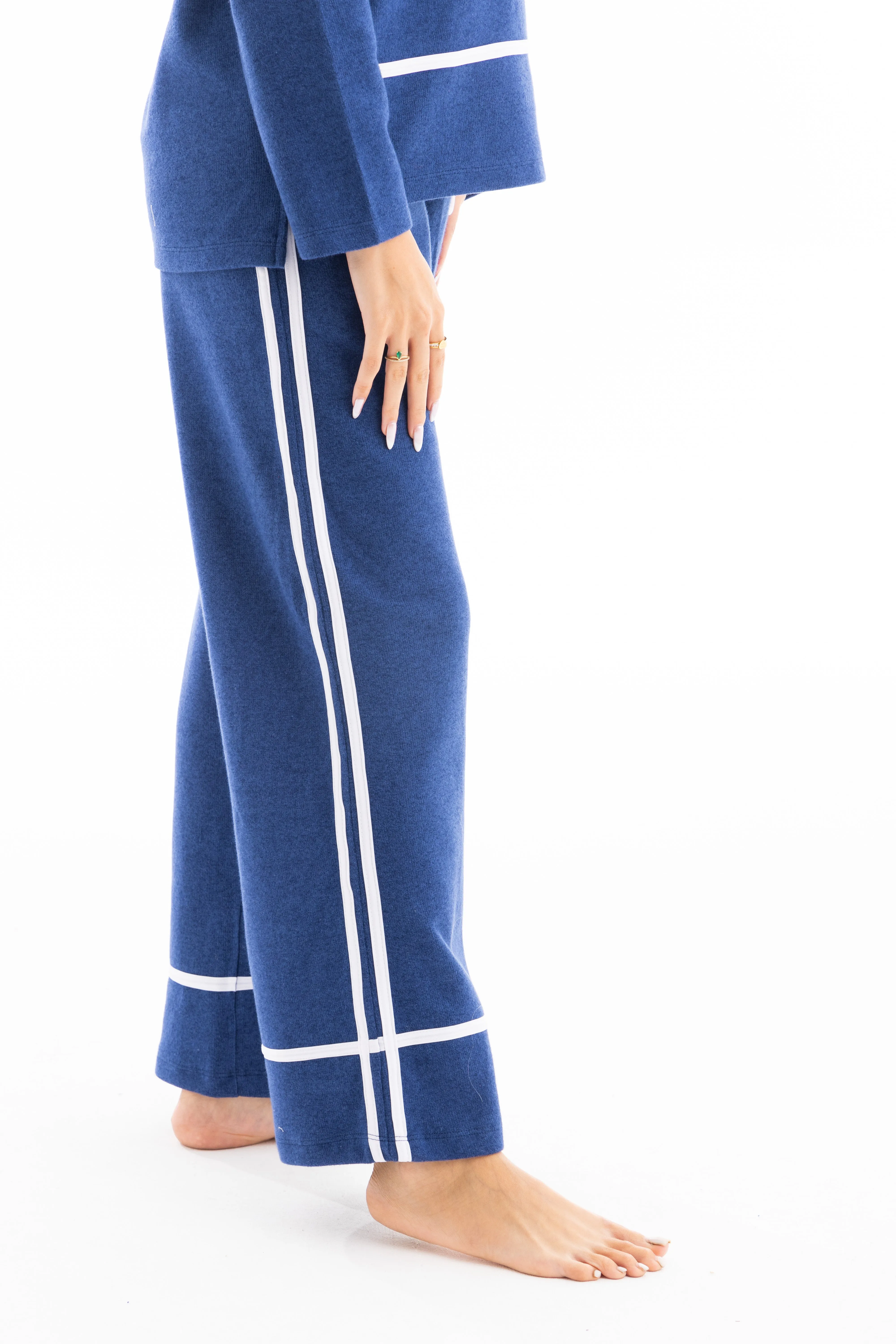 Womens Crew Neck Winter Pajama - Zahry